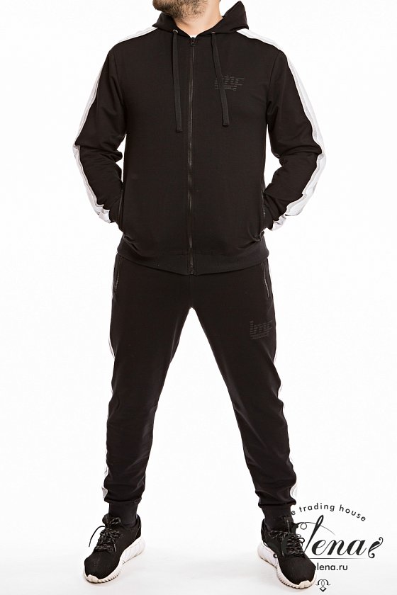 Костюм спортивный.