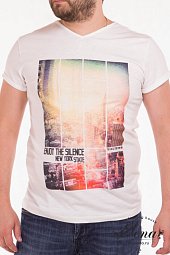 ��������  %