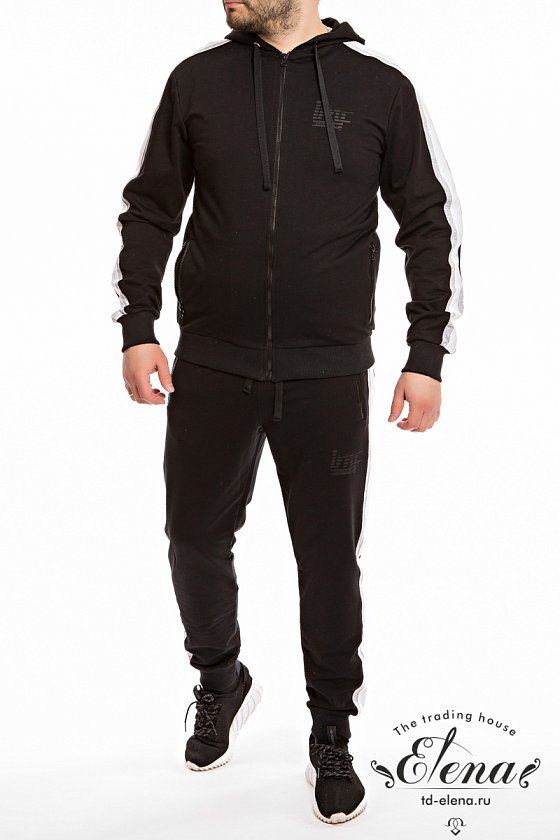 Костюм спортивный.