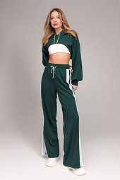 Брюки с лампасами