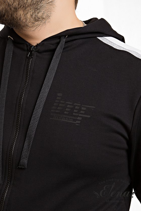 Костюм спортивный.