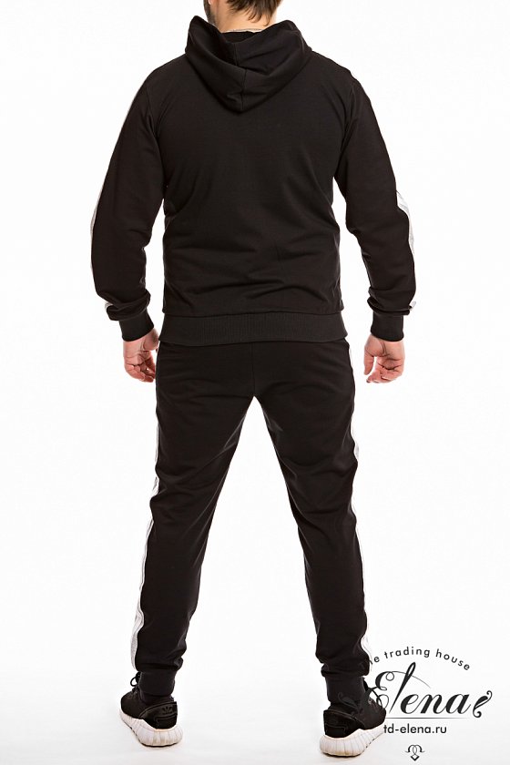 Костюм спортивный.